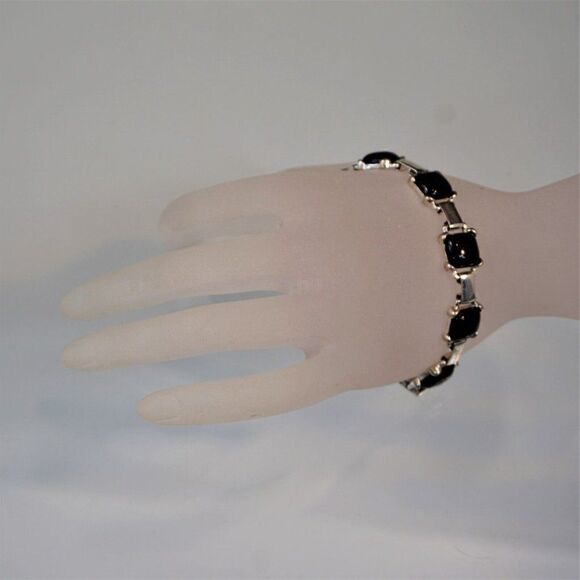 Black Beads Bracelet Faceted Square Beads In Silver Tone Settings - Picture 2 of 6